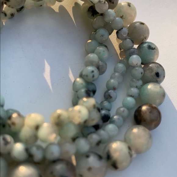 Natural Pale Green Kiwi Jasper Smooth Round Gemstone Bead Bracelet Stack - Picture 5 of 11